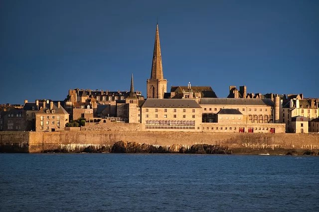 saint malo en bretagne