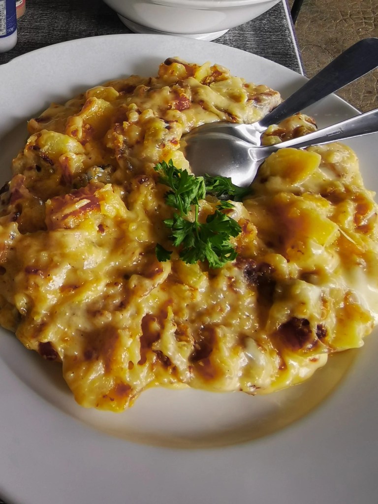 truffade spécialité culinaire du cantal