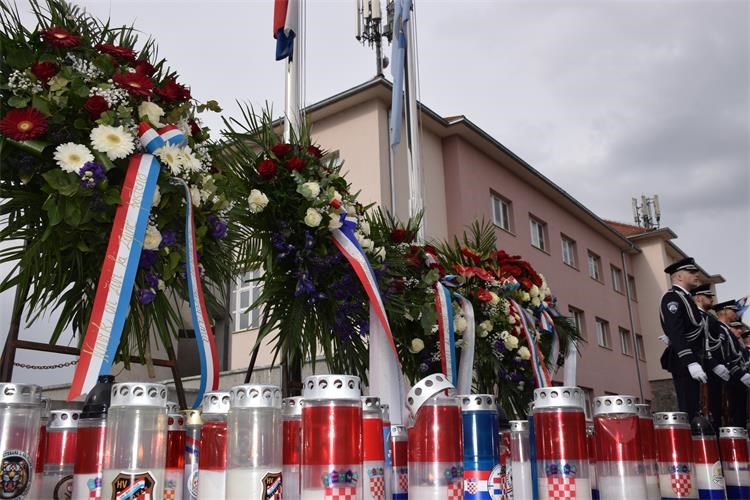 Policijskoj postaji Križevci dodijeljena braniteljska zahvalnica za sudjelovanje u obrani Pakraca 1991.