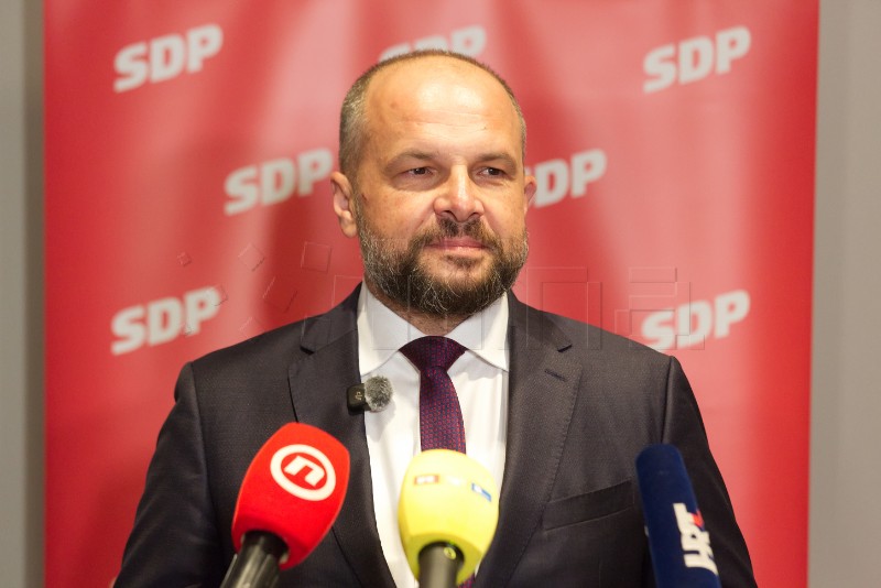 Hajdaš Dončić i Možemo čestitali Studentskoj listi na izbornoj pobjedi u Srbiji