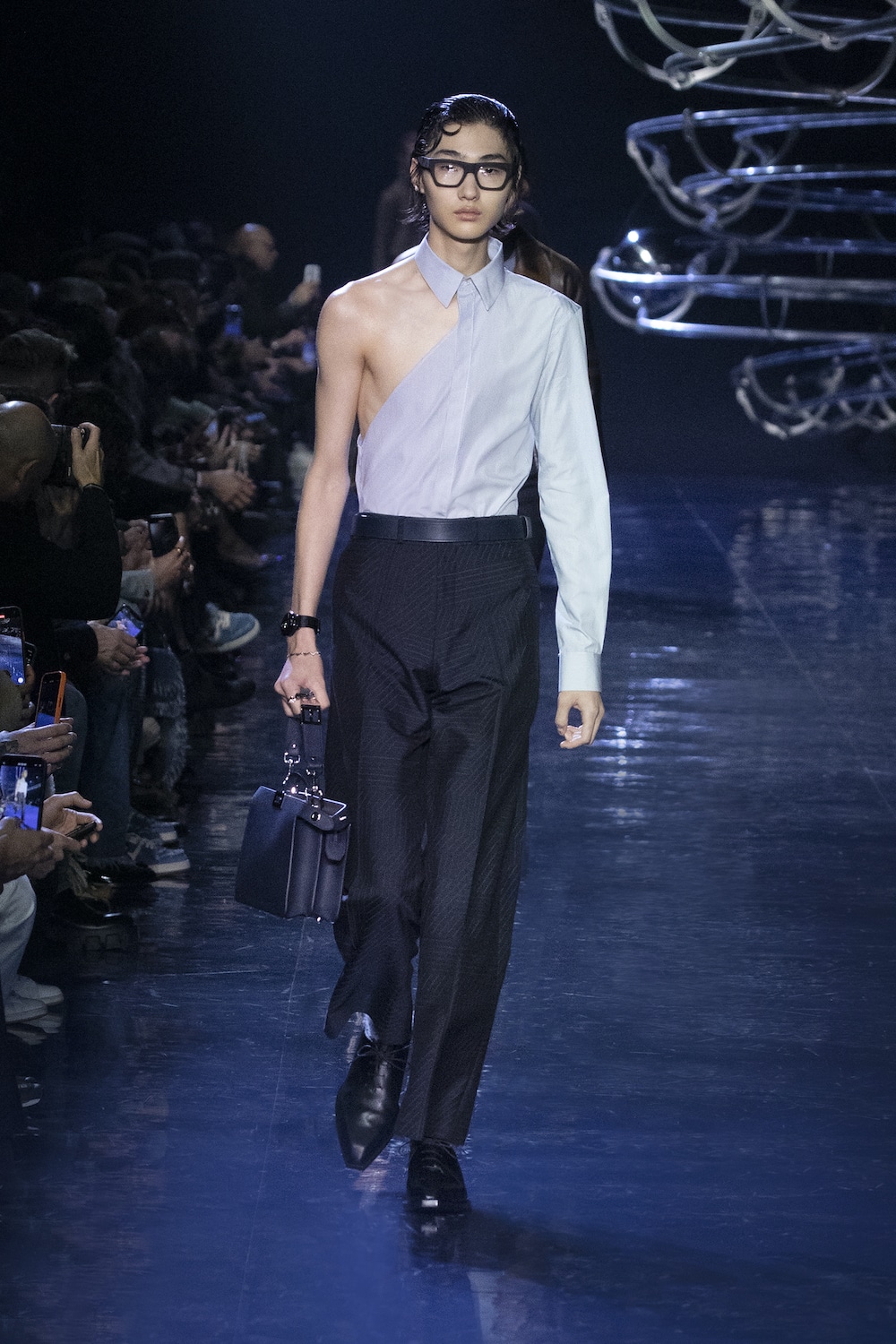 Fendi FW2023 Men’s Collection: A Masterful Blend of Sophistication, Luxury, and Unexpected Elegance