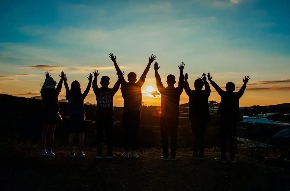 people-silhouette-during-sunset