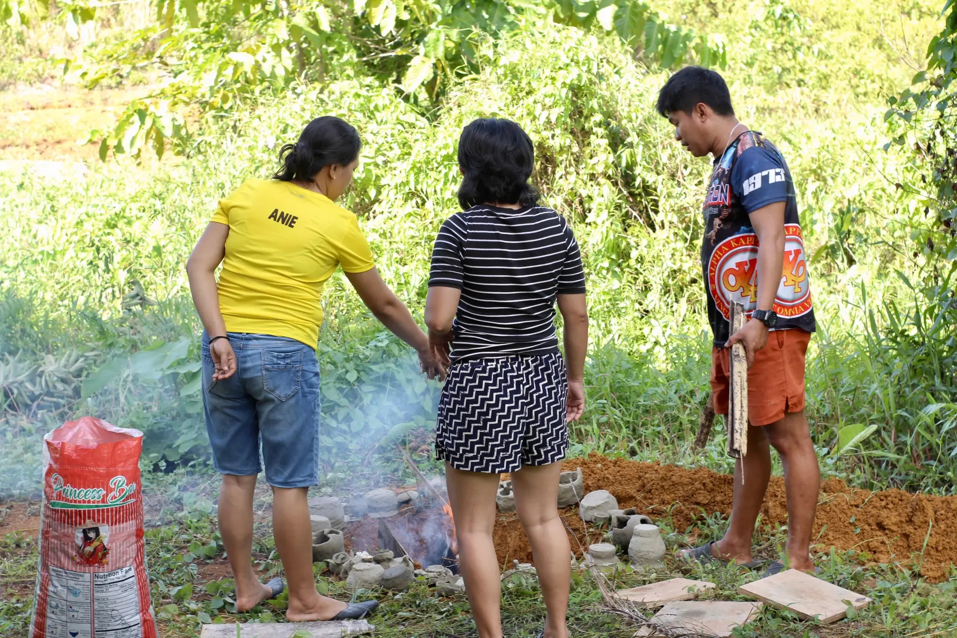 Pit Firing With Locals in San Isidro, Siargao @Tropical Academy