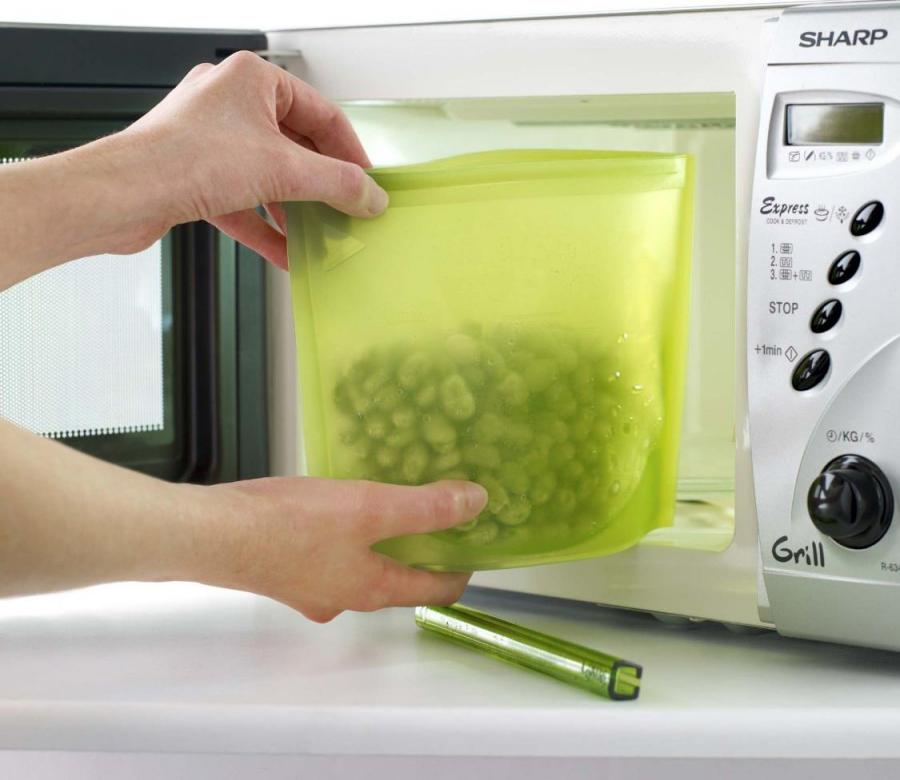 Add a pop of colour to a laser cut sheet and whip up a nice gift bag, simply stuff with tissue paper. Tupperware Zip Lock Bag