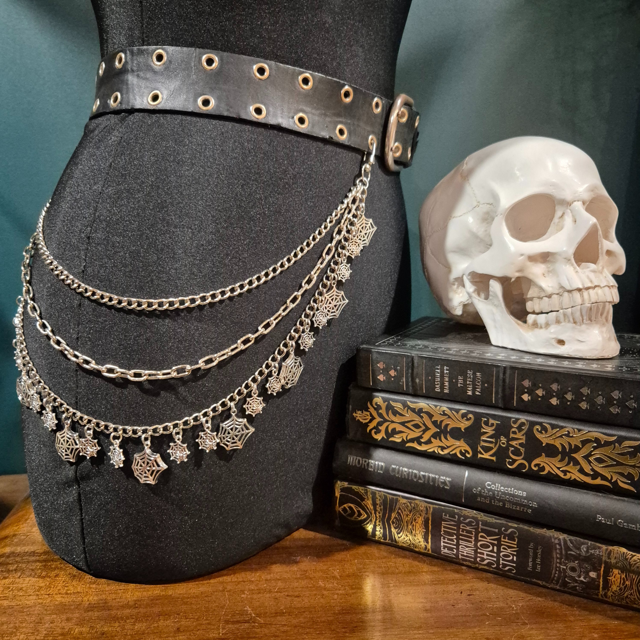 Spiderwebs Belt Chain
