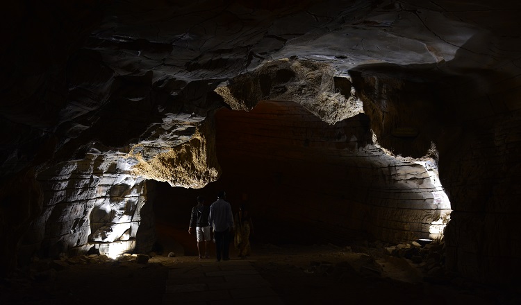 Belum Caves, Hotels near Belum caves, Bangalore to Belum Caves, Gandikota fort and canyon, Haritha Hotel, Andhra Pradesh Tourism, second largest cave in India, Bellam Caves, Kurnool caves