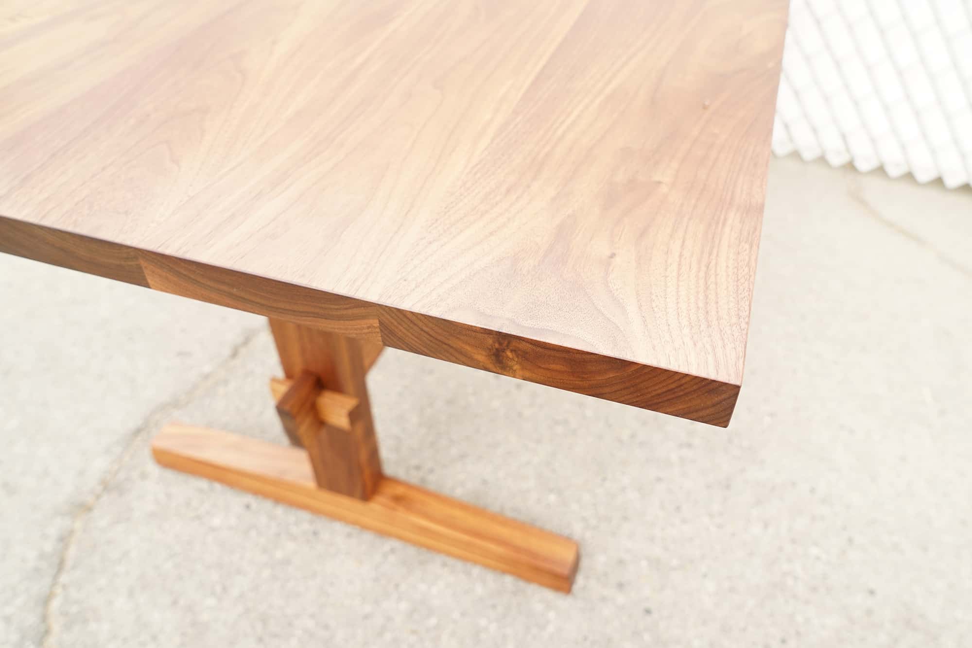 Knock Down Dining Table Offerman Woodshop