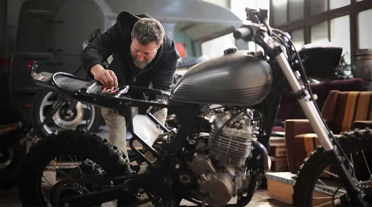 How long can a motorcycle sit without starting