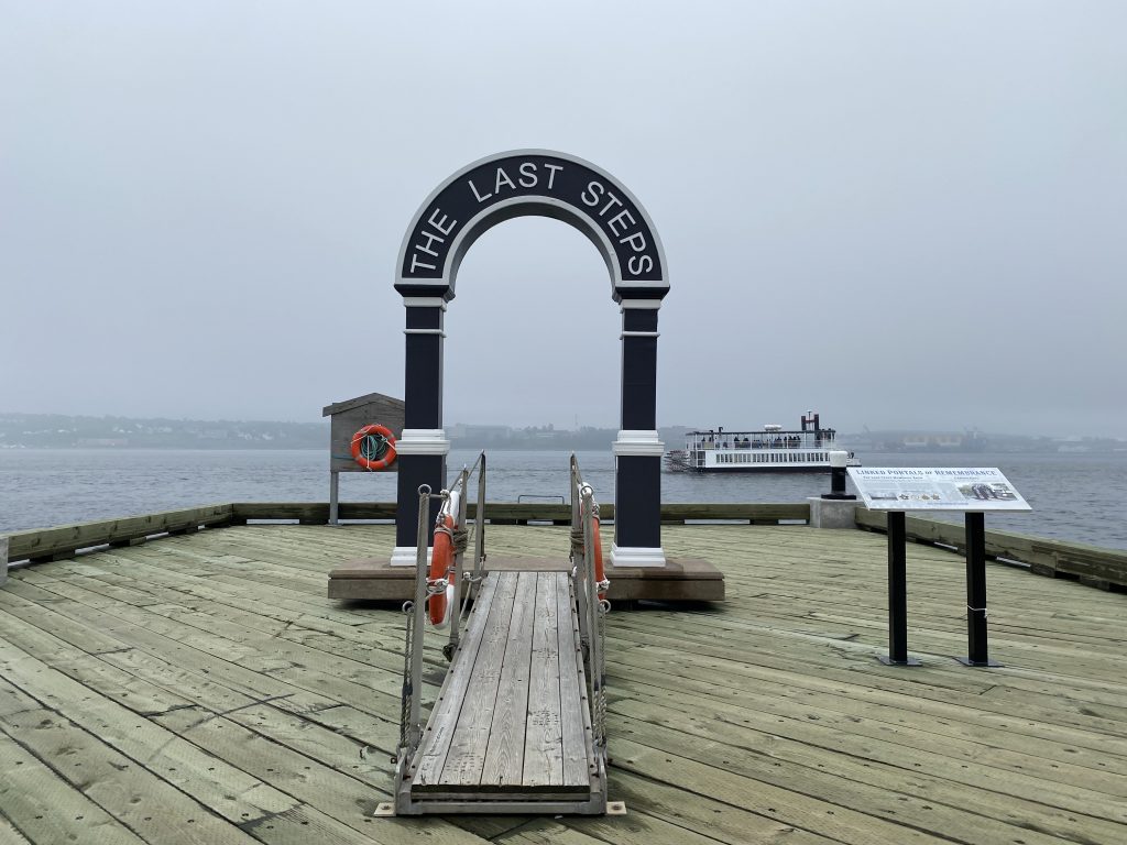 halifax quand il pleut waterfront the last steps