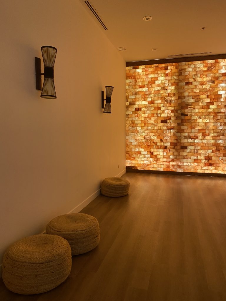 Le George Condo salle de yoga