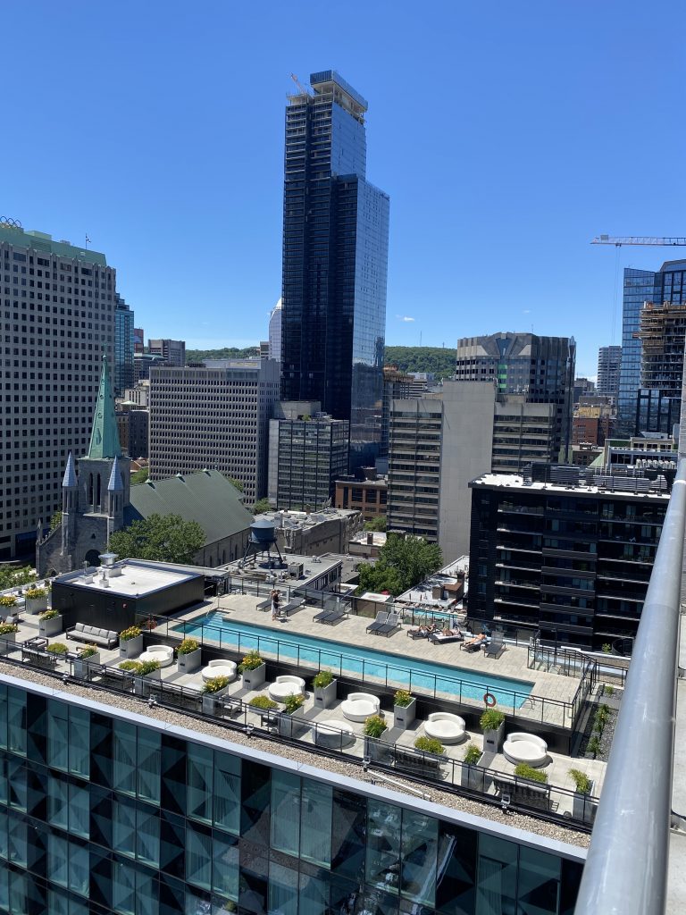 Humaniti condo montreal piscine sur le toit