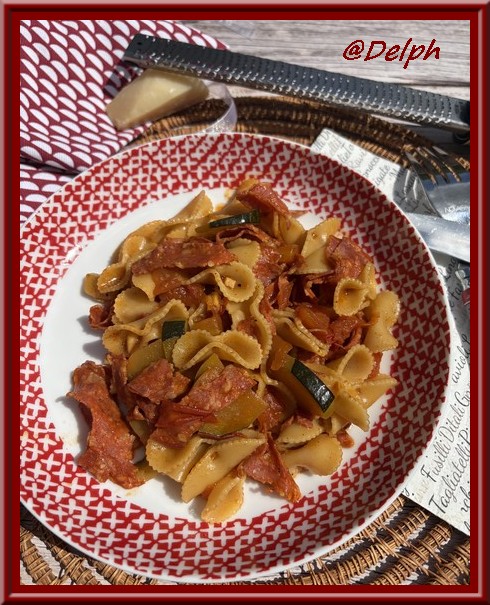 One pot pasta, courgette, tomates et chorizo