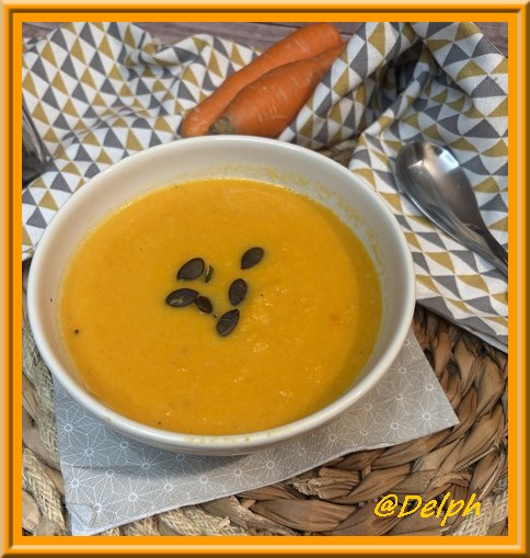 Soupe de carottes et patate douce au cumin