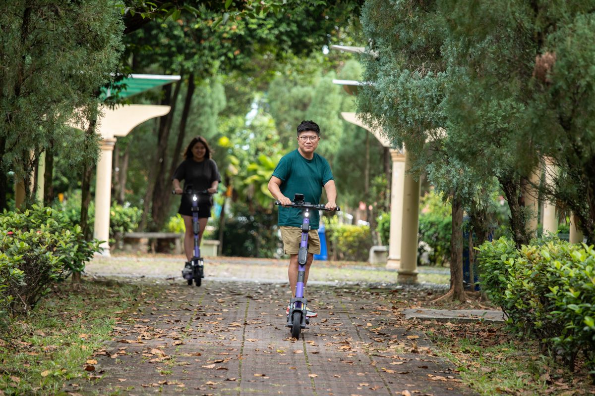 A Growing Number Of Malaysians Are Riding Beam EScooters Towards Public Transit In Malaysia