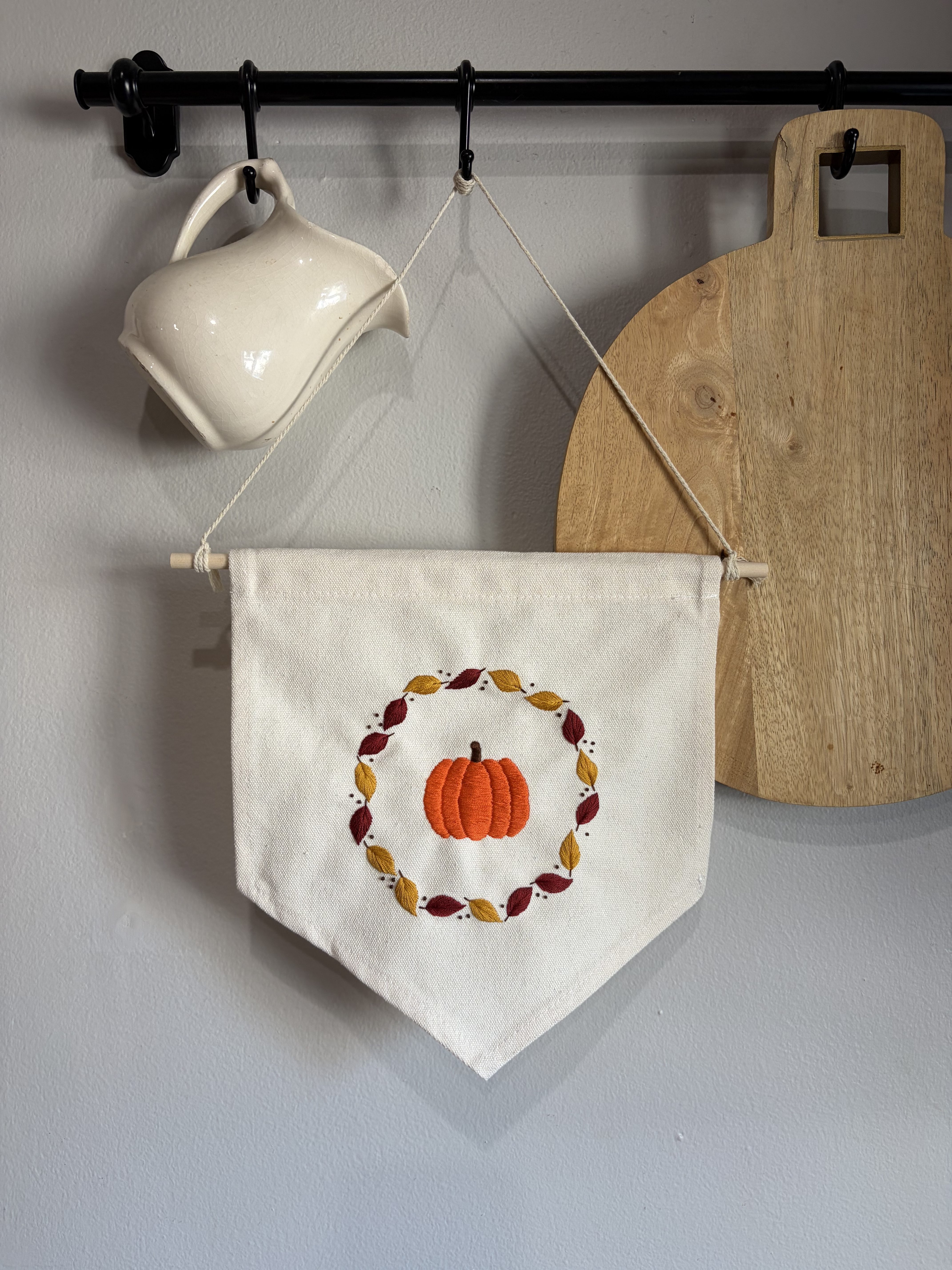 [September 8] Embroidered Pumpkin Banner
