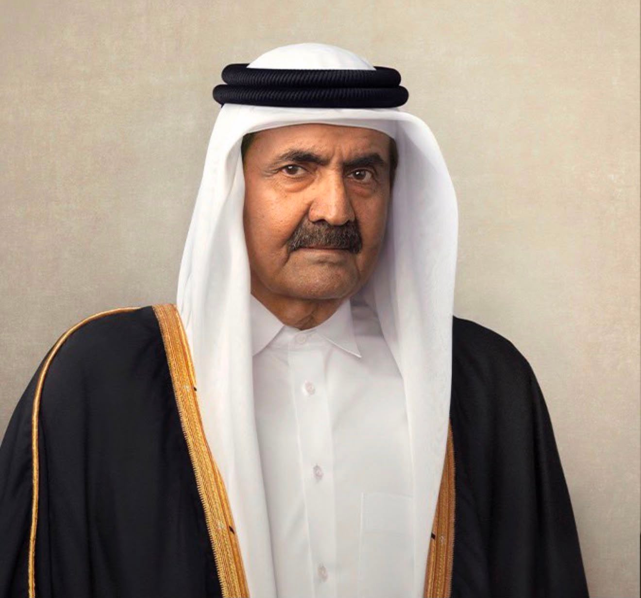 وفاة الأمير الأب الشيخ حمد بن خليفة آل ثاني عن عمر ناهز 74 عامًا
