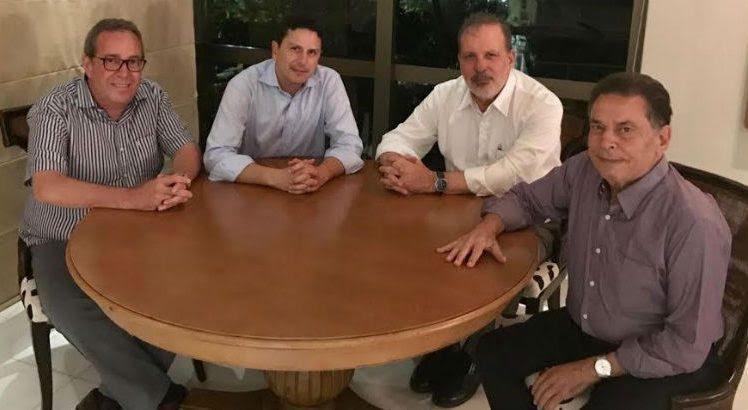 Armando Monteiro, Bruno Araújo e João Lyra Neto de reúnem para discutir cenário político estadual