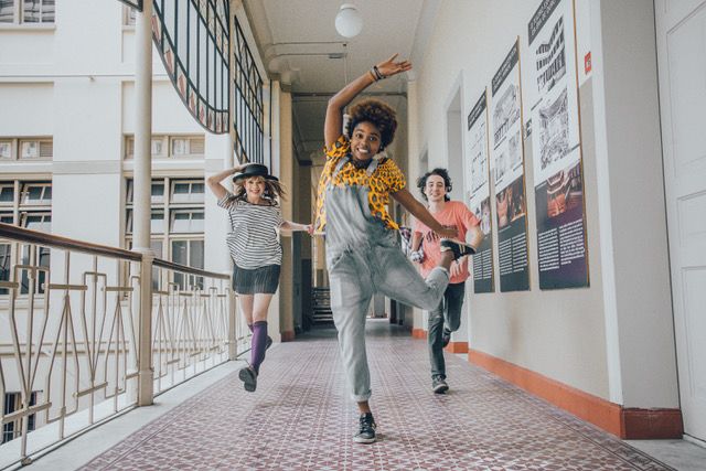 Dois a Duas faz apresentação na Fundação Cultural Cassiano Ricardo