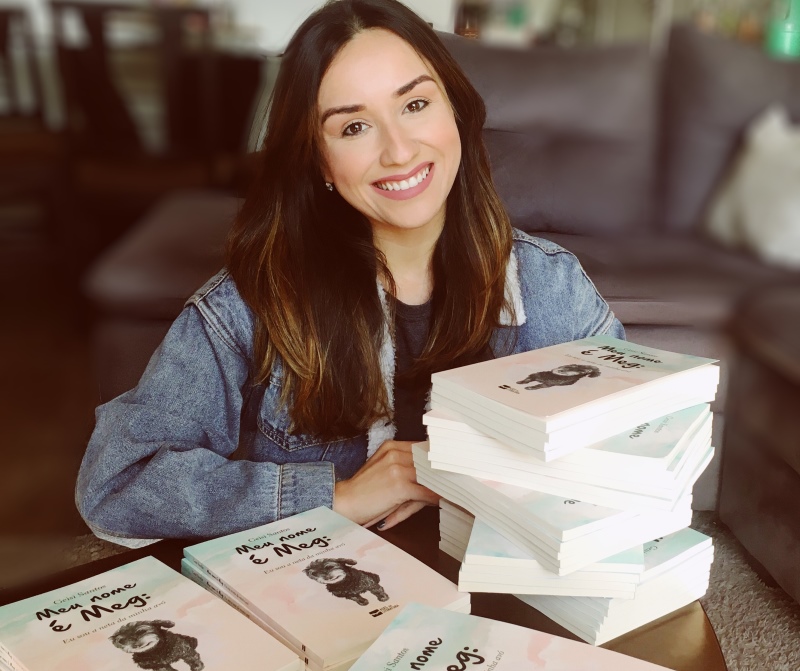 Geisi Santos divulga livro de ficção sobre pets