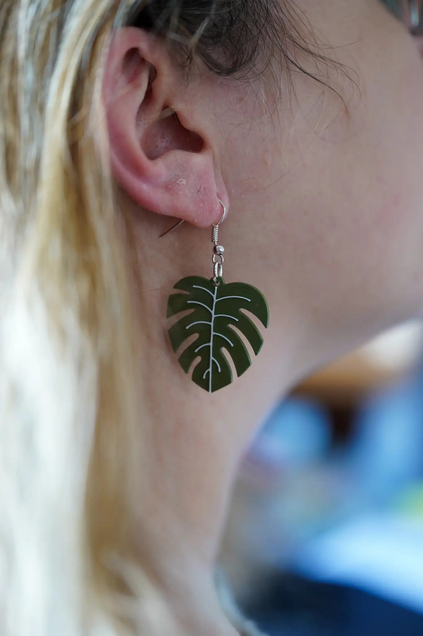 Boucles d'oreilles pendantes - Monstera -collection annuelle - Spoolio