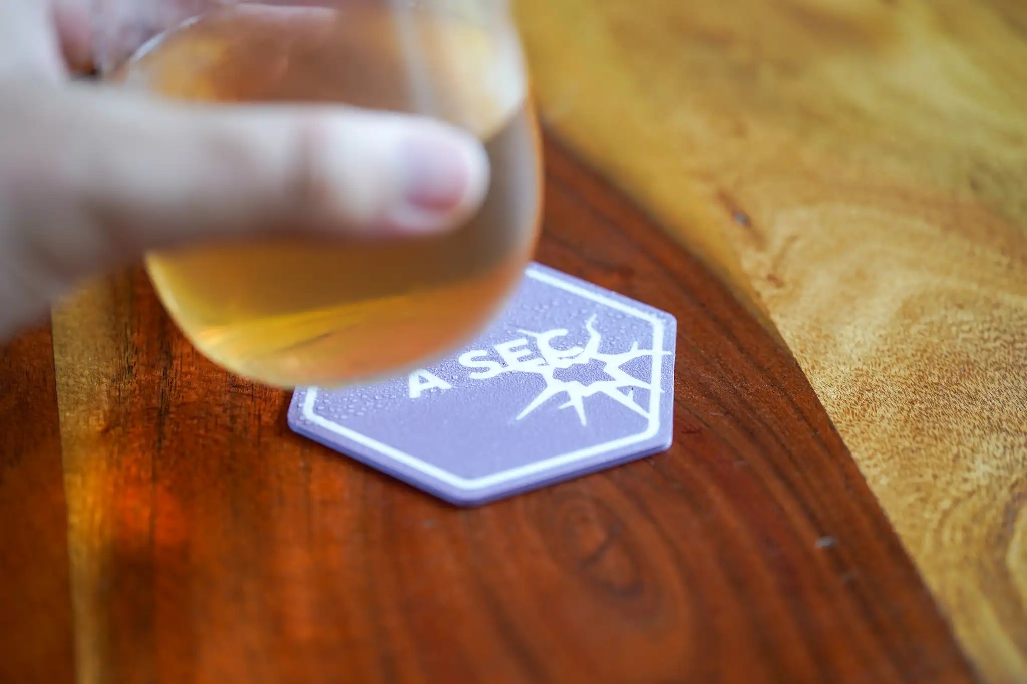 Sous-verres "à sec" collection "comment je te le met?" - spoolio