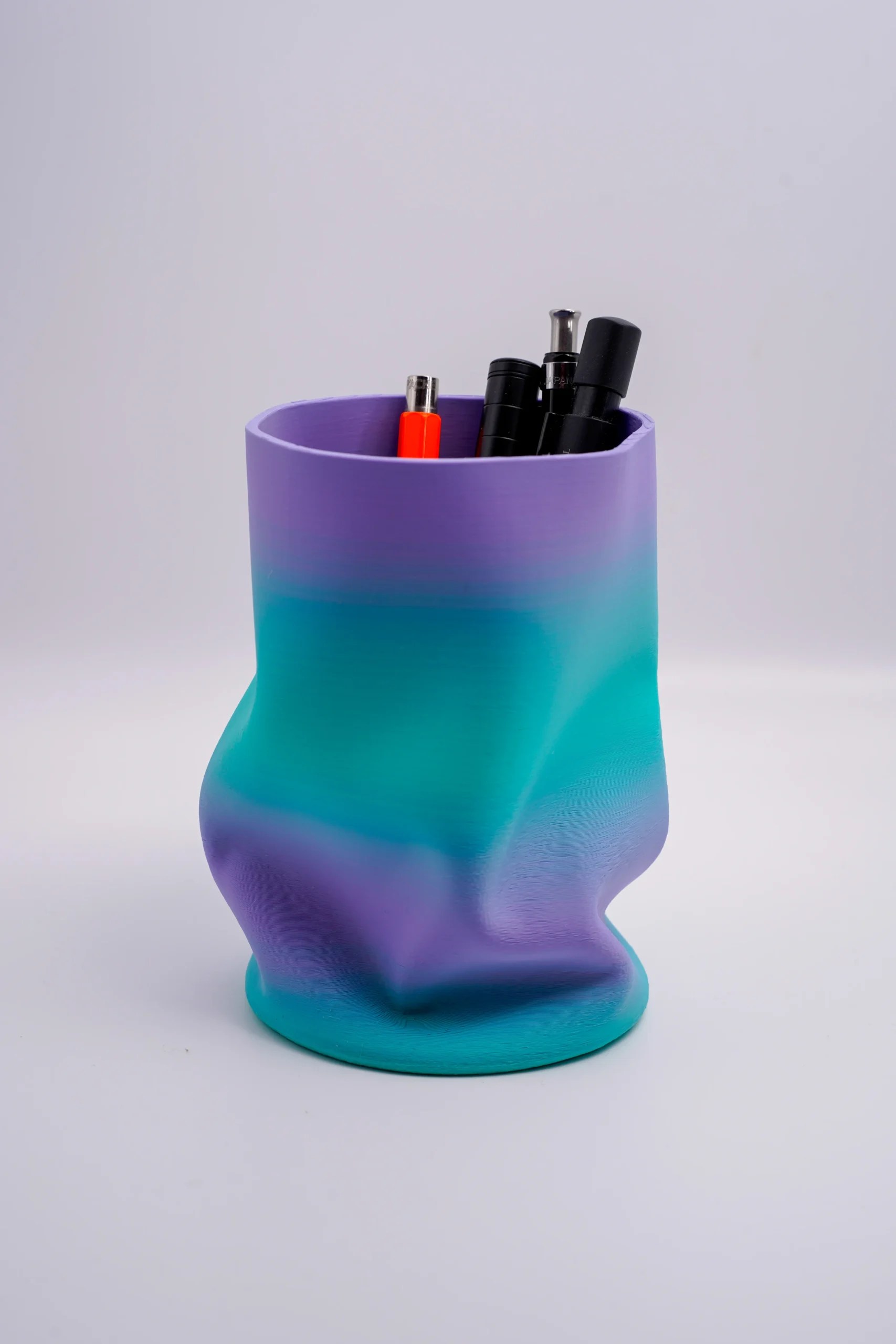 Spoolio SecretSanta Pot A Crayons 2