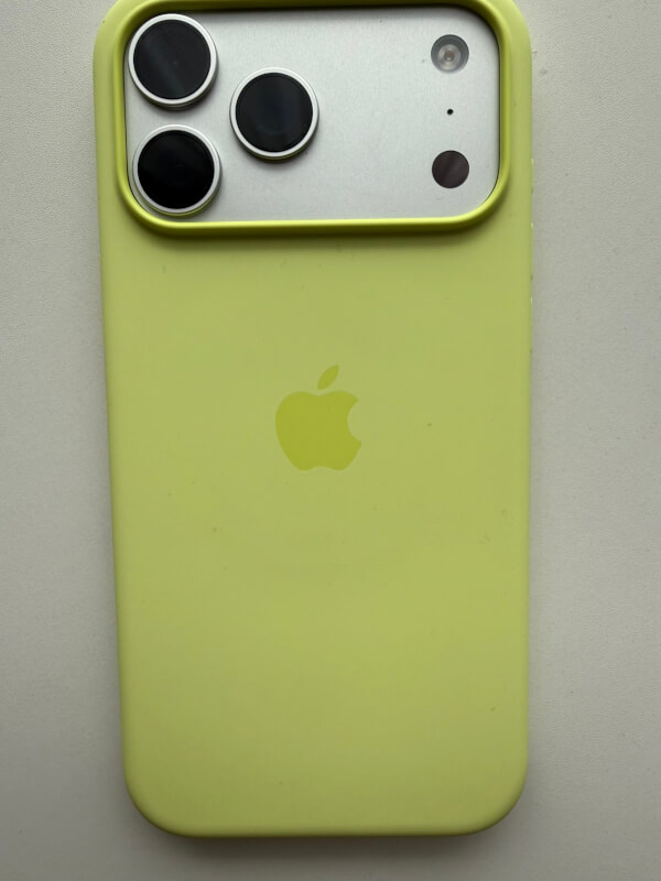 ✴︎美品✴︎iPhone17Pro ケース Apple純正 テックウーブン グリーン Apple純正 テックウーブンケース グリーン iPhone 17 Pro 専用