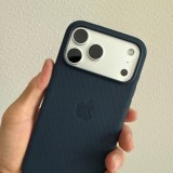 iPhone 17 Pro Max Apple純正テックウーブンケース レビュー|裸族を封印したくなる完成度