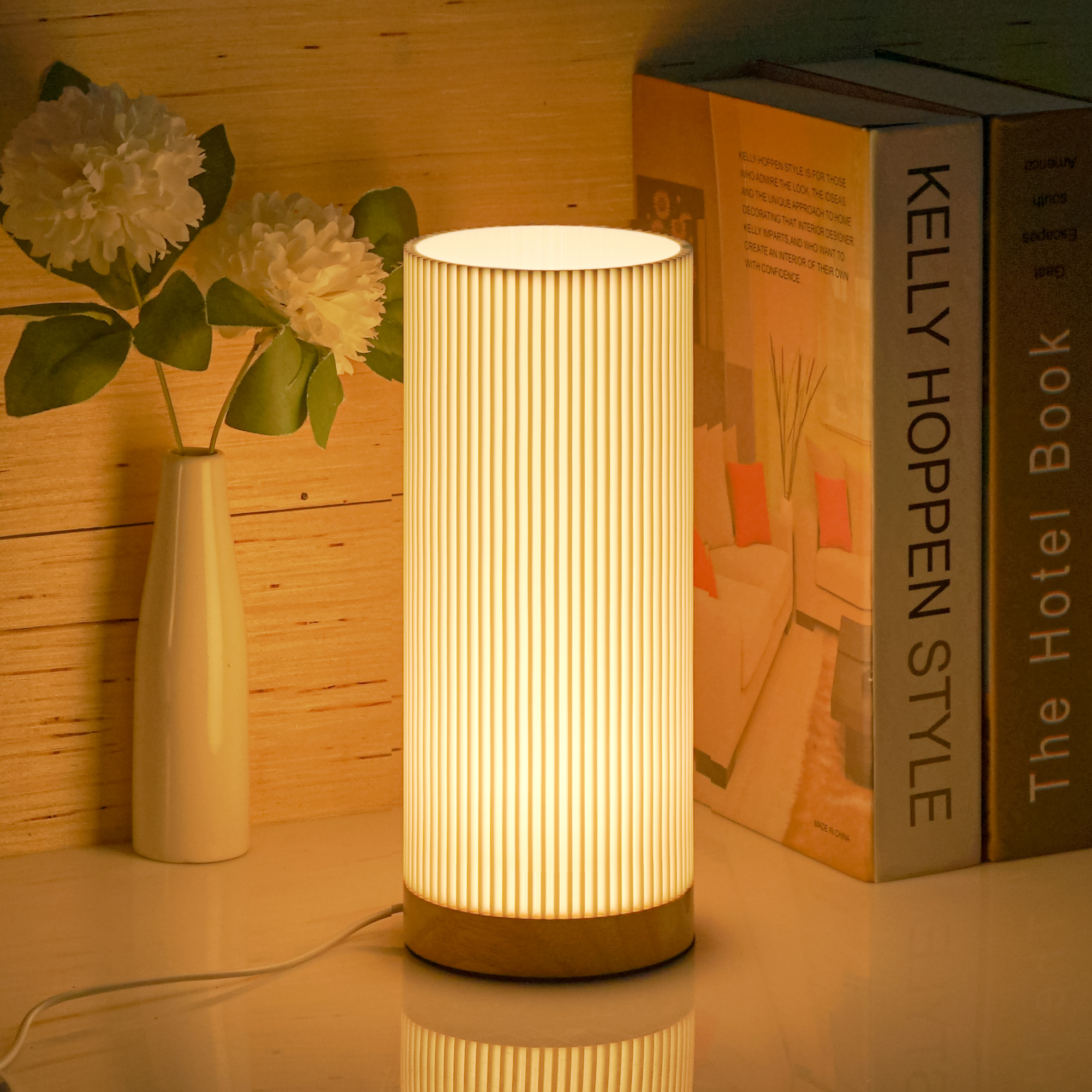 Vertical Striped Minimalist Table Lamp – 3D Printed Light