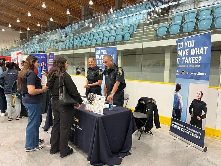 How to Network at Large Tech Conferences 1 b51ca141243d40b435e63848c129bf05