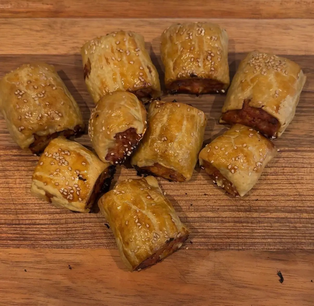 Homemade Pork Sausage Rolls Recipe with Apple & Cheddar - Ollie's Q