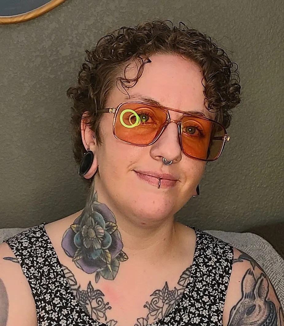 Emily Diser, Oly Float