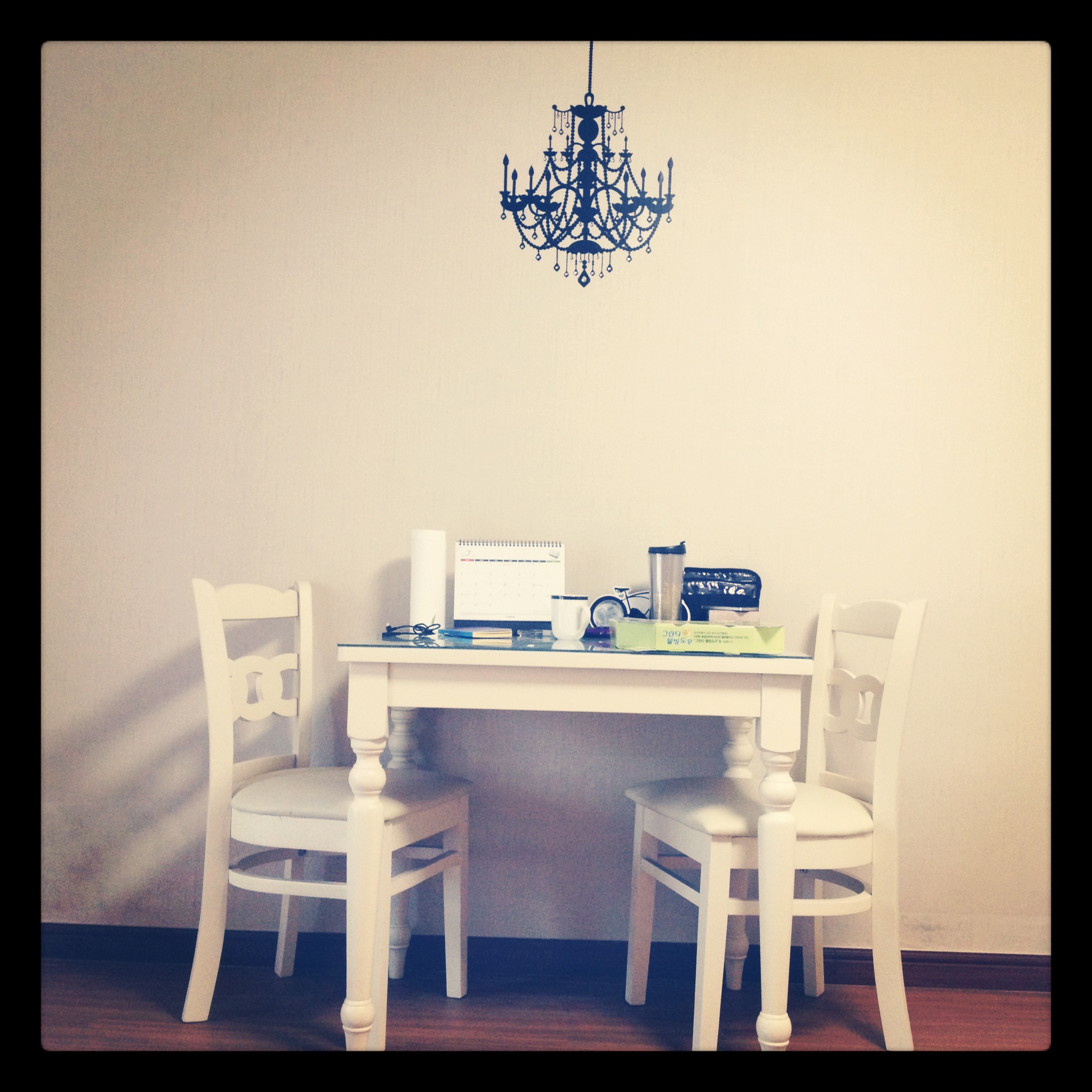 Brand new dining set.