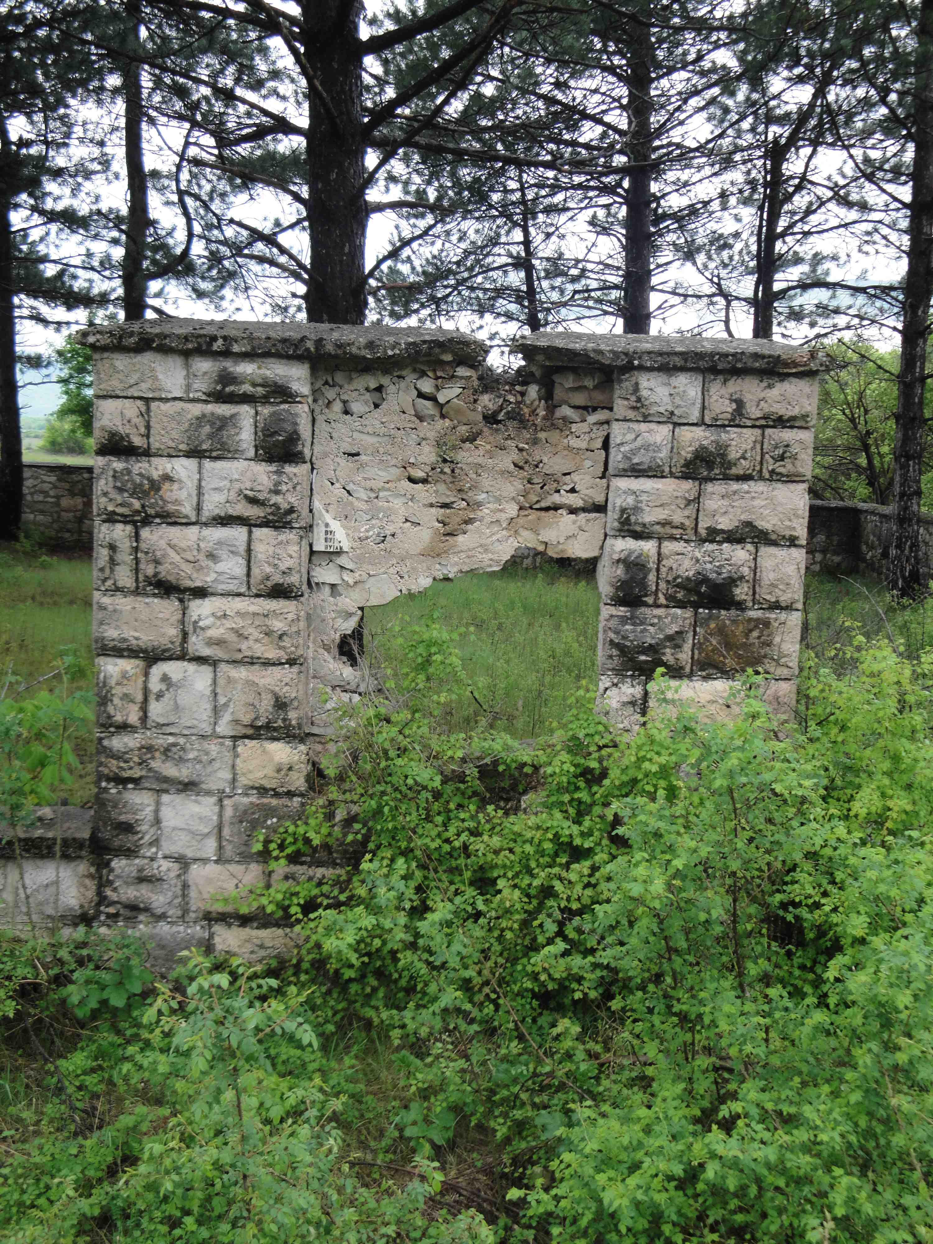 Spomen-groblje pre čišćenja, jun 2013.