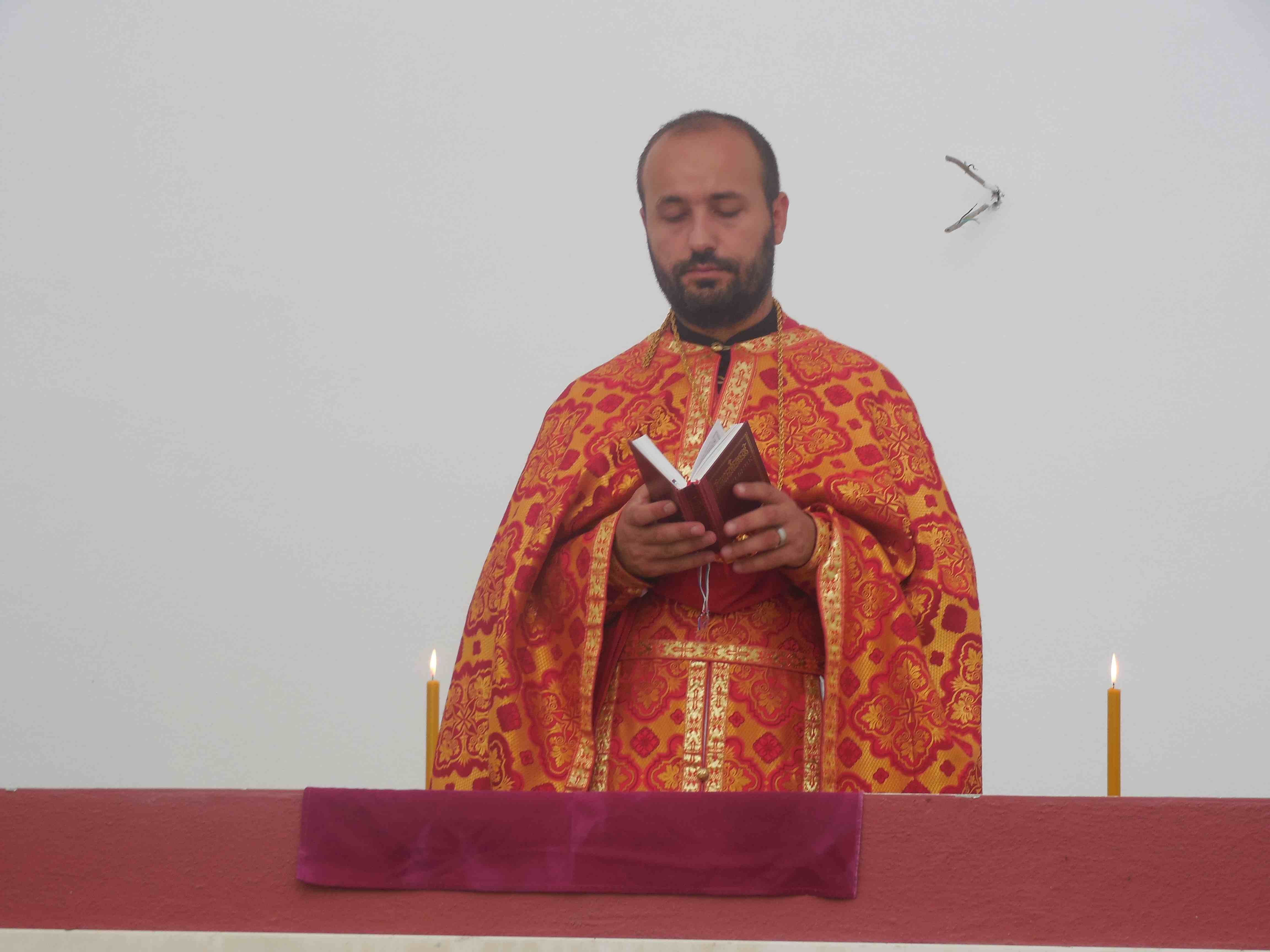 Sveta Liturgija u spomen-kosturnici u Livnu, jul 2013.