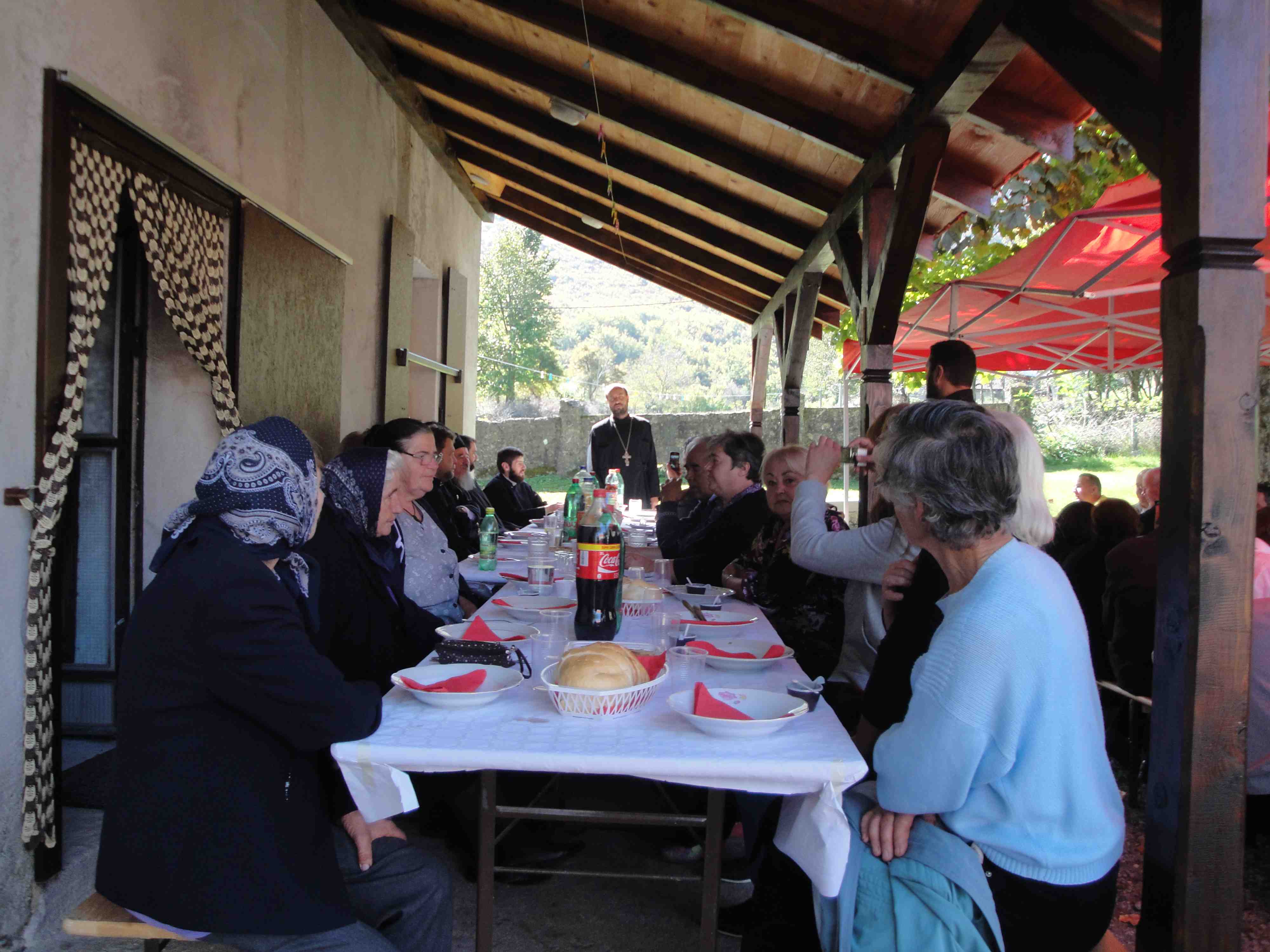 Новоизграђена тераса са тремом, 2014. година