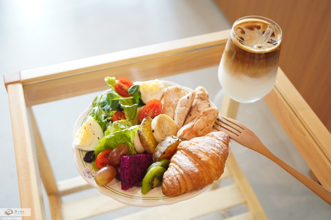 【台北大同早午餐】Plainstay Hostel Cafe&Bar城西時光  || 台北車站文青風Cafe&Bar＂澎湃早餐盤