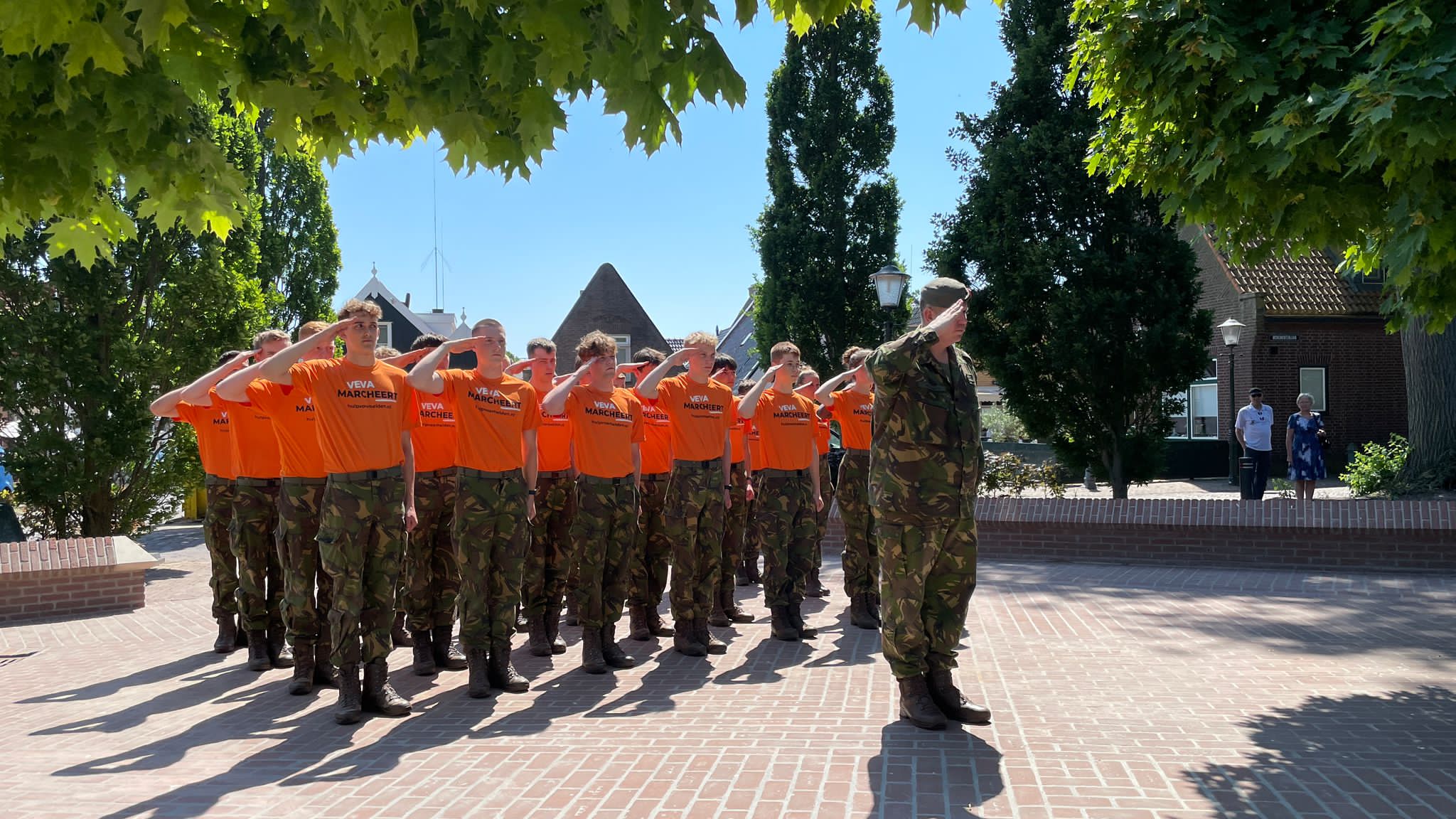 Studenten ROC lopen mars voor veteranen