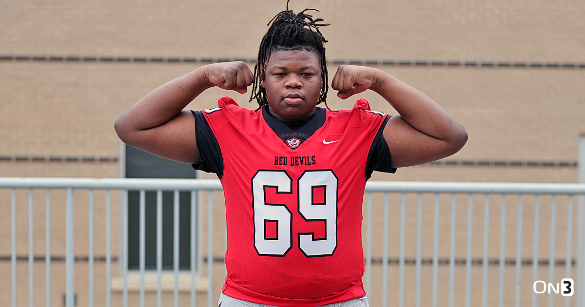 Kentucky Loses Top OL Target Jatori Williams to Miami Hurricanes! 🌴🏈 (2026)