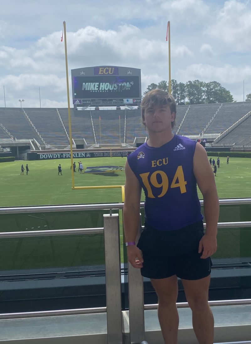 Ian Bright Apex Running Back - Mobile Light Textures for Desktop