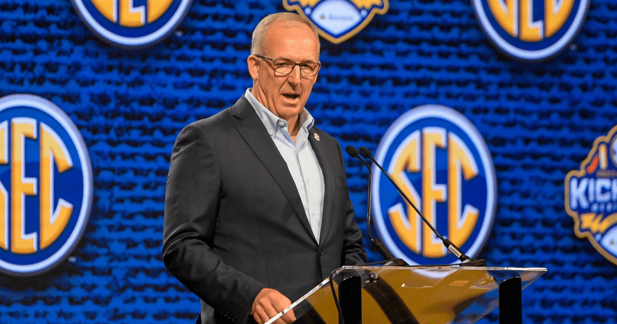 Why The SEC Has Pushed Pause On The 2026 Football Schedule SuperWest Om 17 