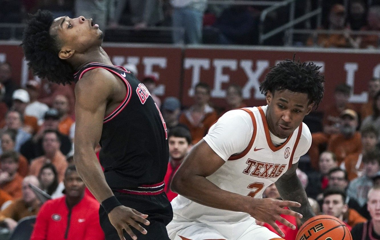 Bulldogs' Second Half Collapse: A Deep Dive into the Texas Game (2026)