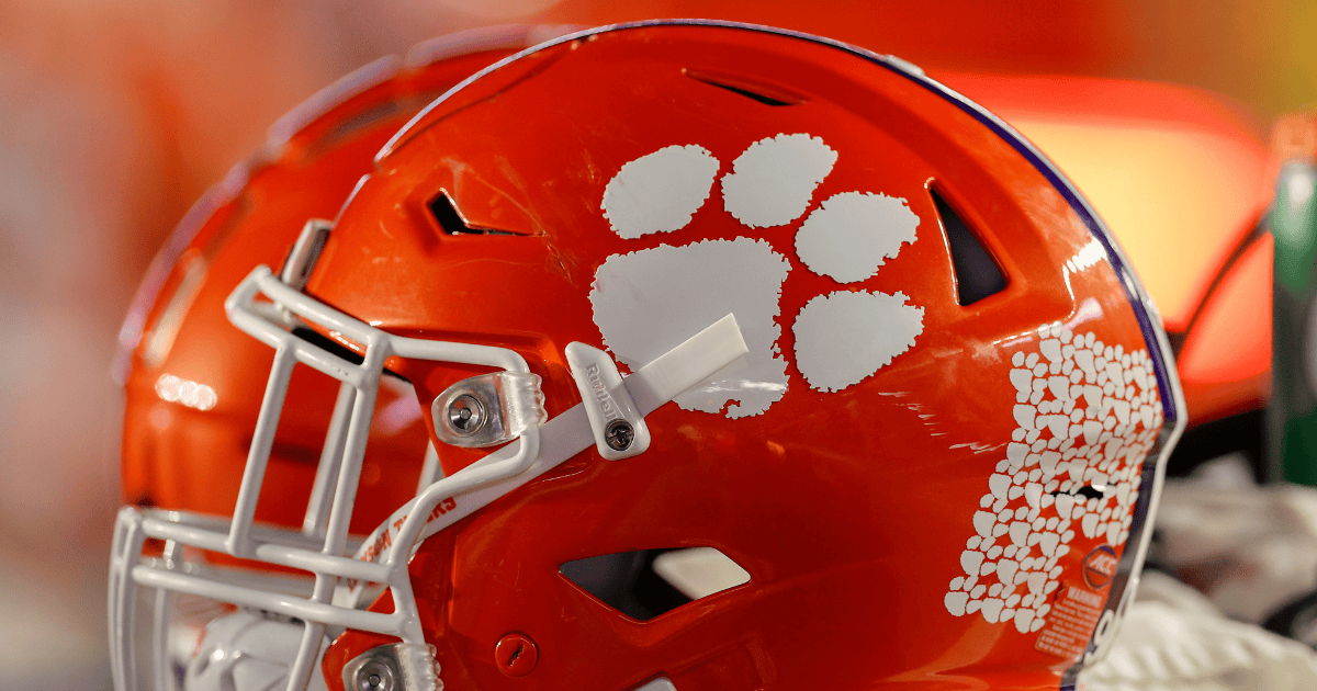 Kentucky vs. Clemson: Battling for 2027 Recruiting Targets (2026)