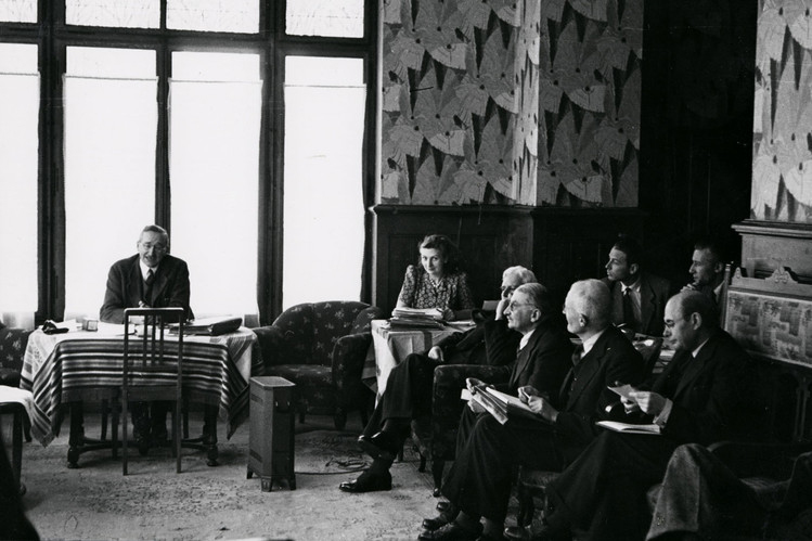 Kurucuları olan Friedrich Hayek ve Ludwig von Mises’in de katıldığı Mont Pelerin Topluluğu’nun ilk toplantısı. (1947)