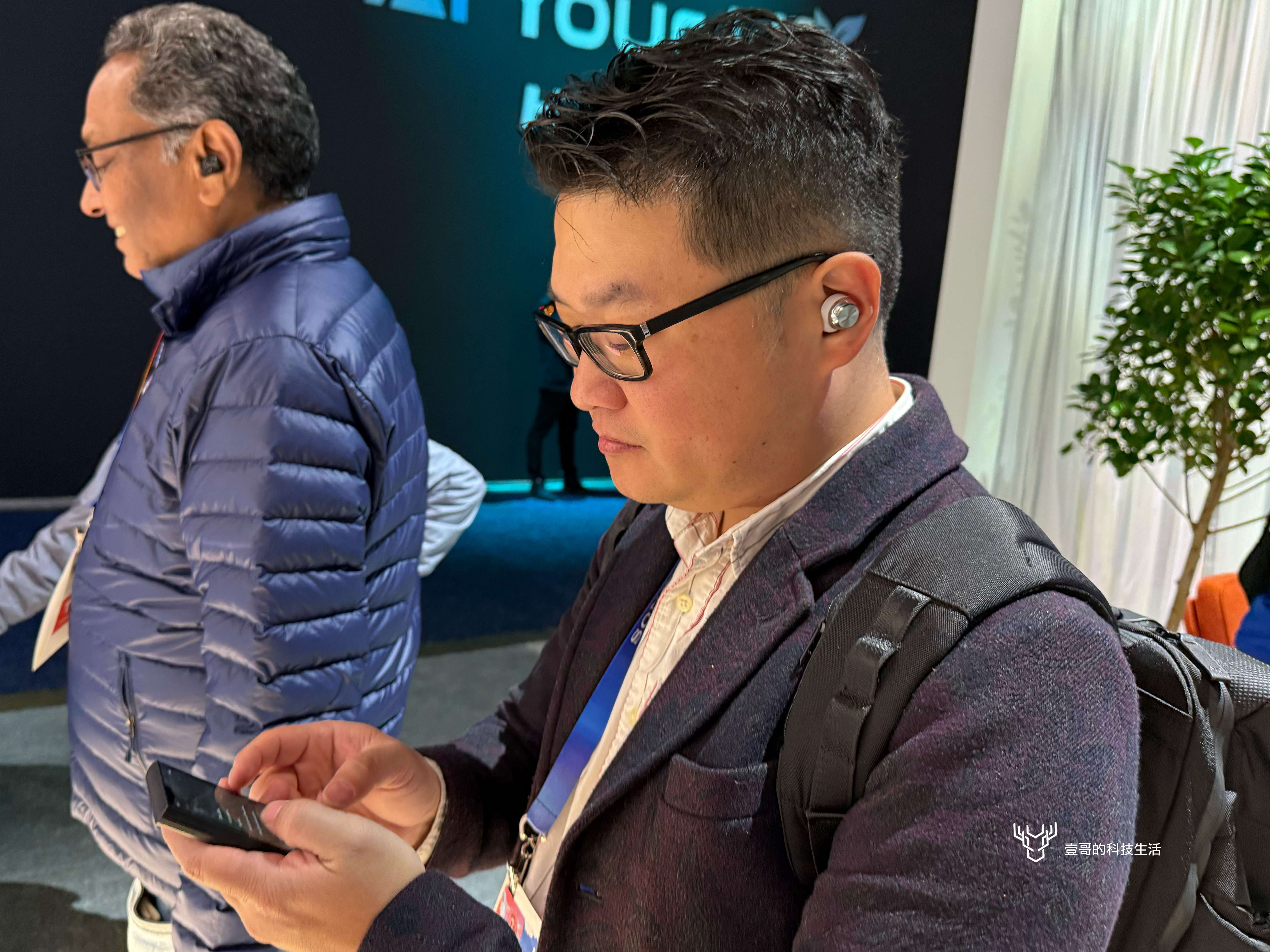 パナソニックの新世代トップレベルのヘッドフォン技術EAH -AZ100リスニングエクスペリエンス