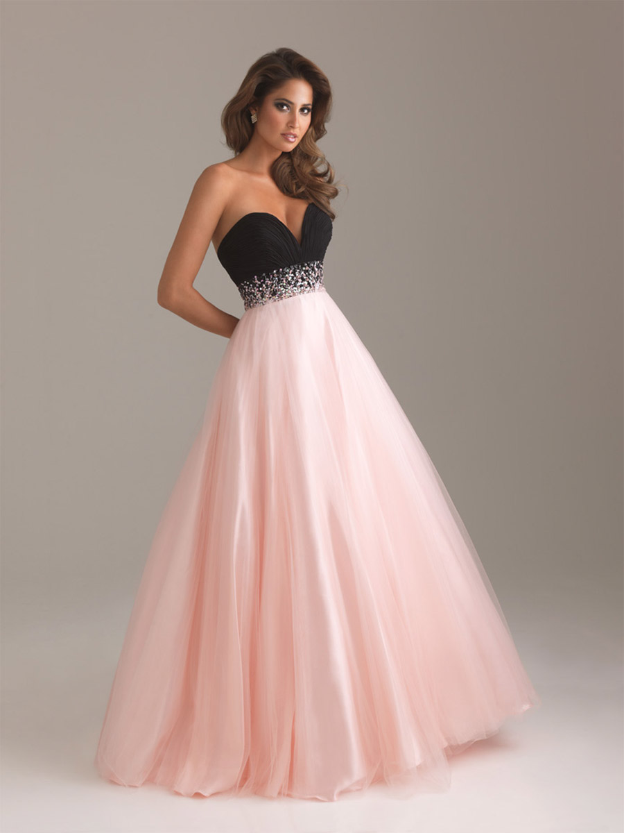 Sweet pink prom style