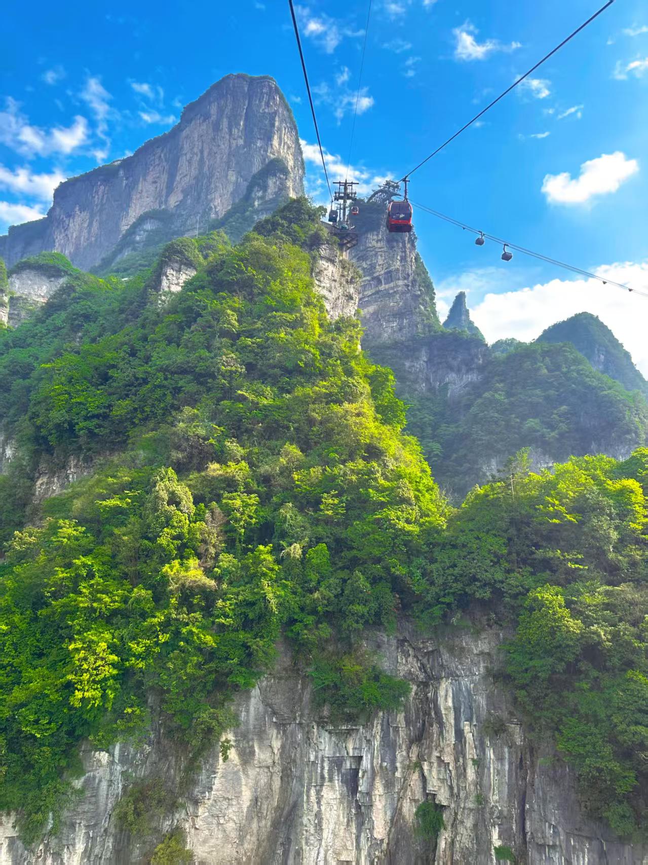 全景嗨爆·长沙进出5天4晚·韶山张家界天门山芙蓉镇凤凰古城品质游