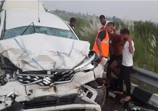 QincPkj - पूर्वांचल एक्सप्रेस-वे पर भीषण सड़क हादसा, 3 टेनिस खिलाड़ियों की मौत।