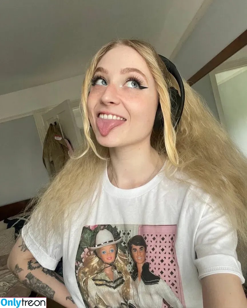 Janet Devlin голая photo 0089 (JanetJealousy  janetdevlinofficial) 