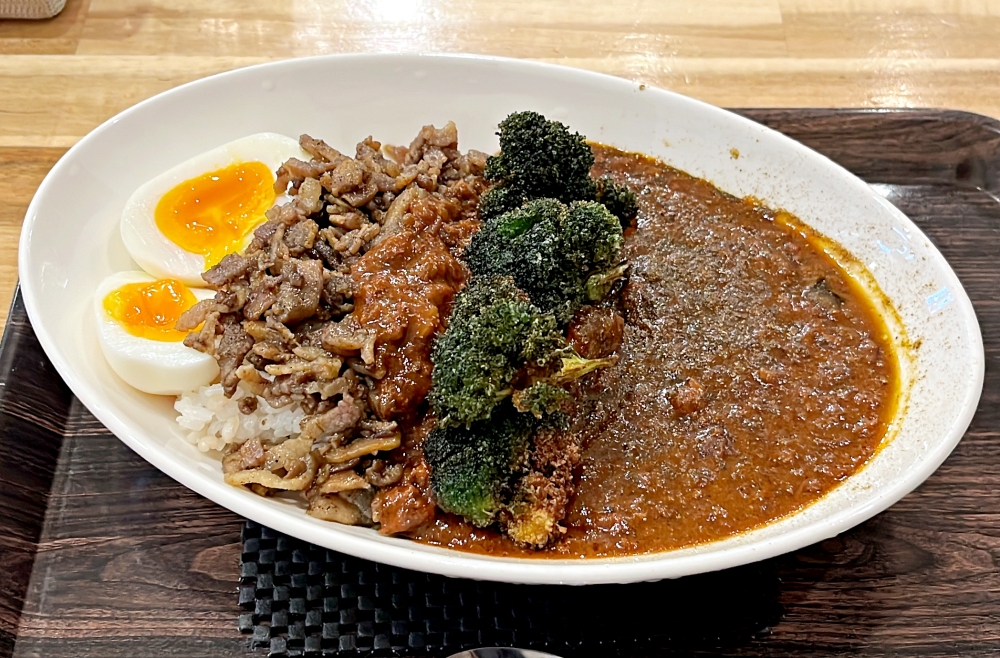 板橋区役所前「お父さんのカレー」フルーティーで濃厚な味わいのキーマ